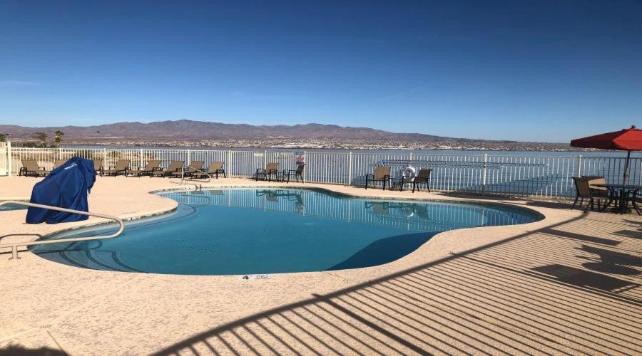 Havasu Landing Resort And Casino Havasu Lake Екстериор снимка