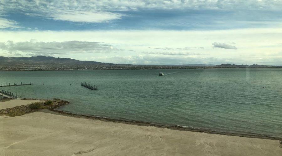 Havasu Landing Resort And Casino Havasu Lake Екстериор снимка